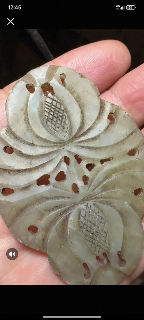 古玩玉器岫玉雕“花卉佩”真品鑒賞圖