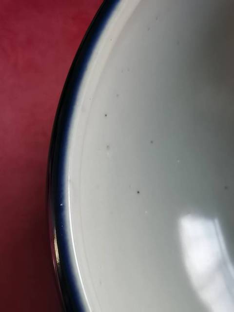 古玩陶瓷清中期祭藍釉三足爐真品鑒賞圖