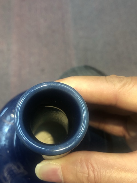 古玩陶瓷霽藍釉刻花龍紋荸薺瓶16/12/2026拍賣，當前價格38000元