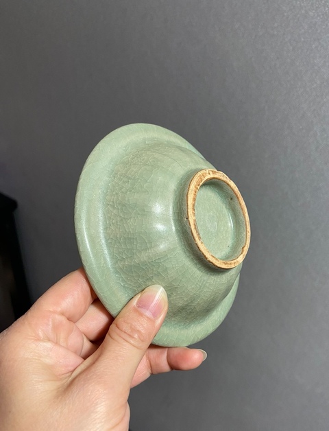 古玩陶瓷龍泉窯青釉折沿洗真品鑒賞圖