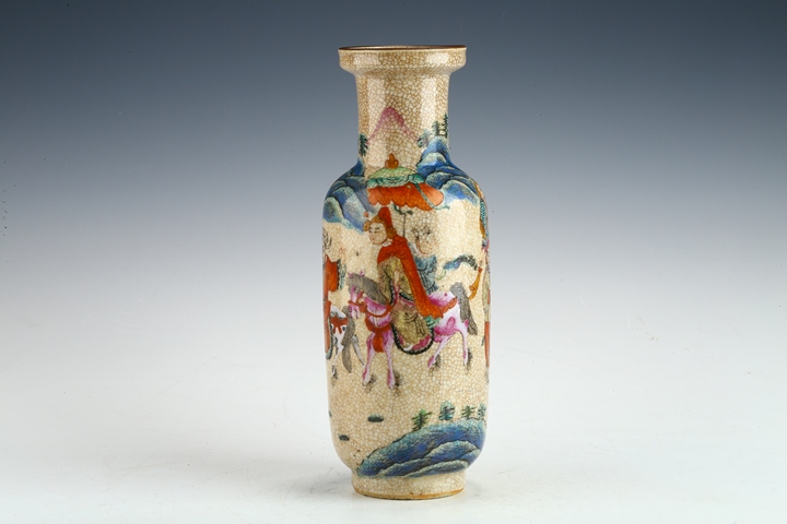 古玩陶瓷清晚·哥釉五彩人物故事紋棒槌瓶 真品鑒賞圖