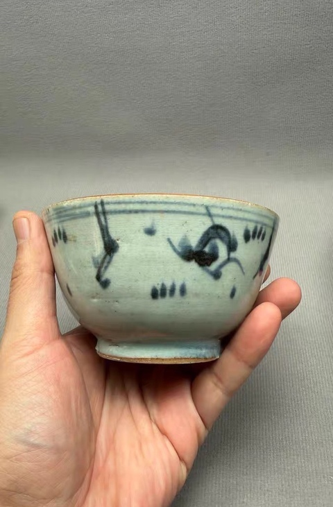 古玩陶瓷魚(yú)藻紋杯真品鑒賞圖