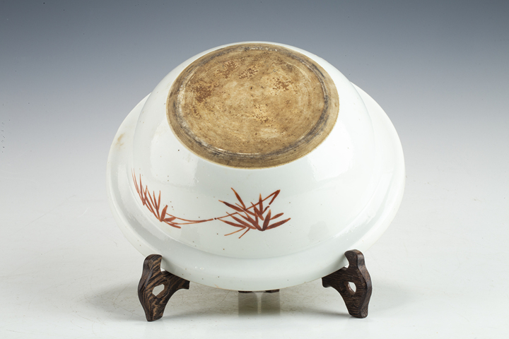 古玩陶瓷清晚·黃地粉彩孔雀牡丹紋凈手盆拍賣，當(dāng)前價(jià)格774元