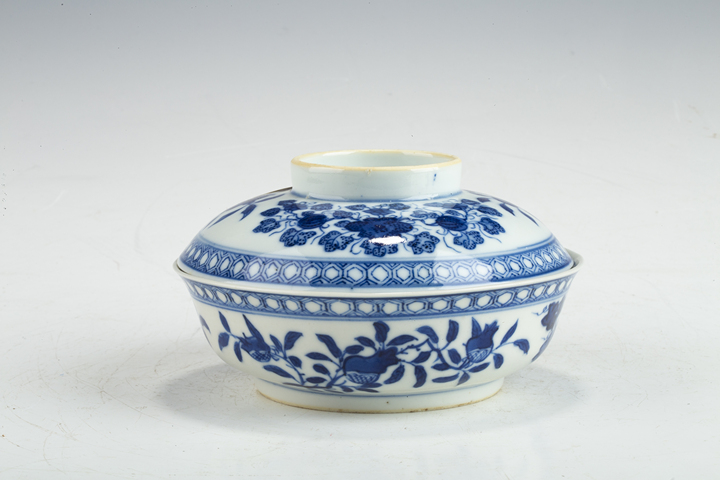 古玩陶瓷清晚·青花三多紋蓋碗拍賣，當前價格774元