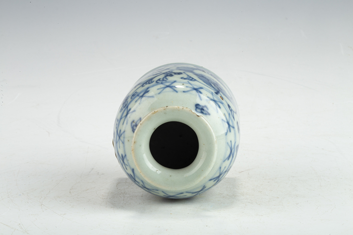 古玩陶瓷清中·青花纏枝花卉紋水盂拍賣，當(dāng)前價(jià)格188元