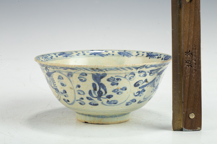 古玩陶瓷明中·青花鳳穿花紋碗拍賣，當前價格1316元