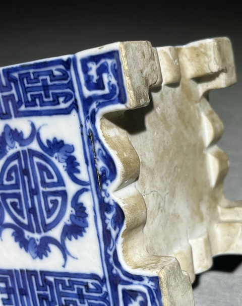 古玩陶瓷青花五福捧壽紋鼎式爐真品鑒賞圖