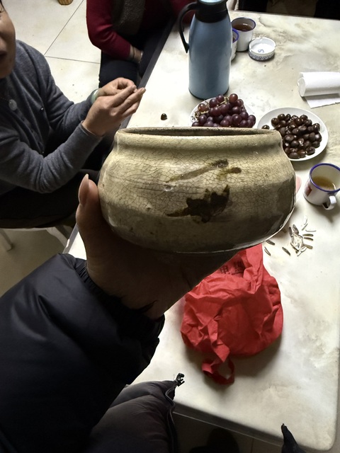 古玩陶瓷磁州窯白釉點彩罐真品鑒賞圖