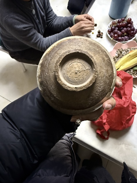 古玩陶瓷磁州窯白釉點彩罐真品鑒賞圖