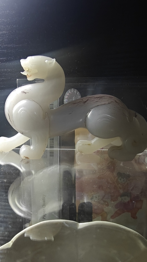 古玩玉器和田玉雕“瑞獸”擺件拍賣，當前價格8888元