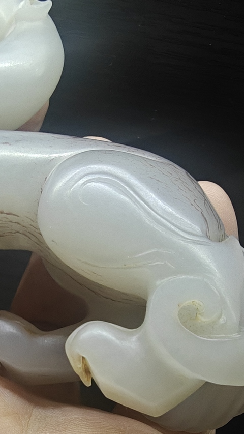 古玩玉器和田玉雕“瑞獸”擺件拍賣，當前價格8888元