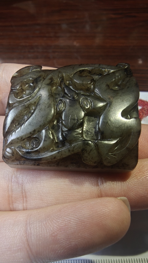 古玩玉器和田玉雕“螭龍紋帶扣”拍賣，當(dāng)前價(jià)格15800元