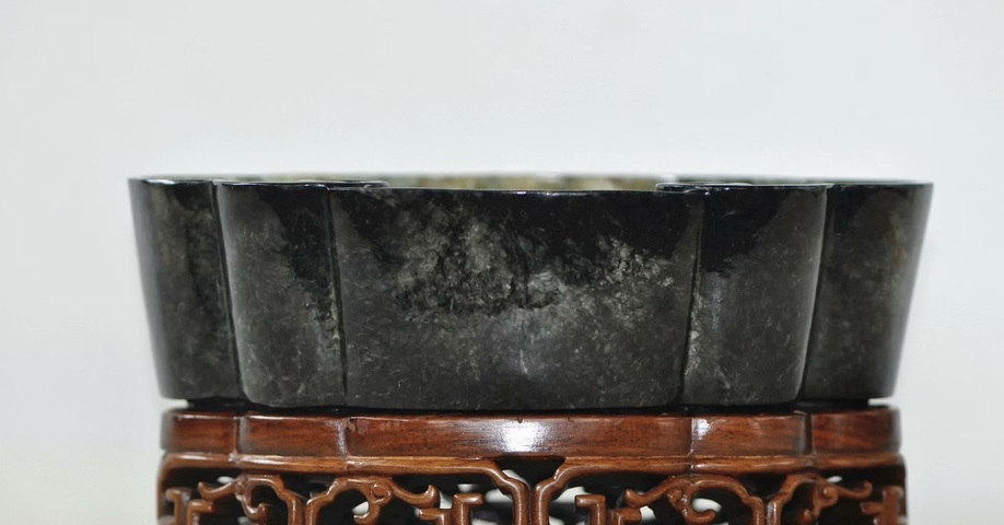 古玩玉器天然翡翠海棠洗真品鑒賞圖