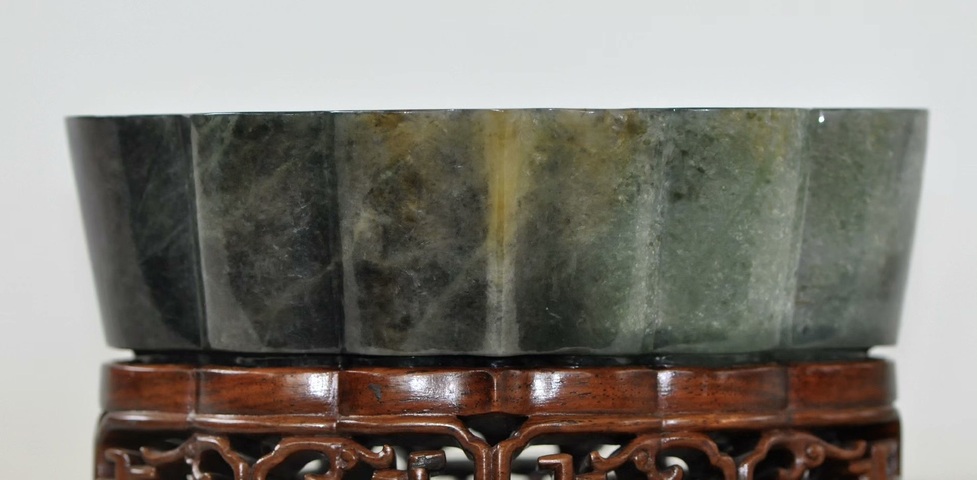 古玩玉器天然翡翠海棠洗真品鑒賞圖