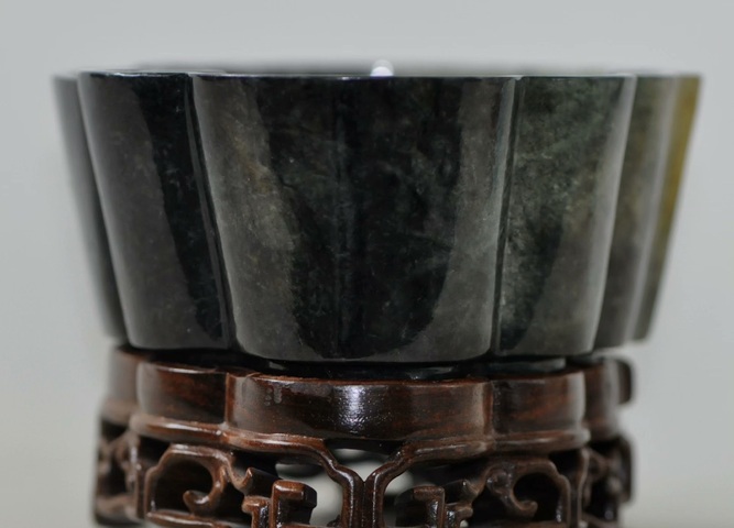 古玩玉器天然翡翠海棠洗真品鑒賞圖