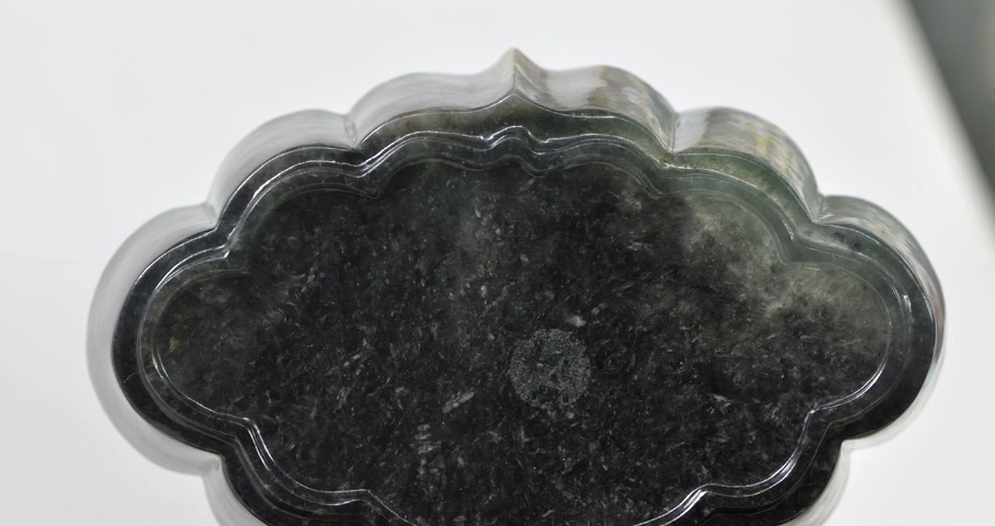 古玩玉器天然翡翠海棠洗真品鑒賞圖