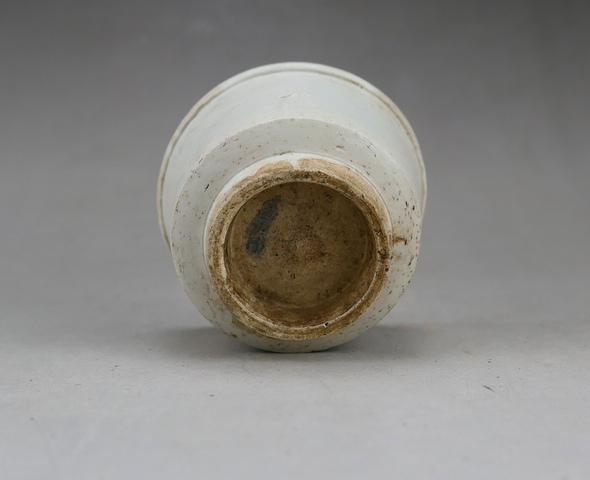 古玩陶瓷明代.白釉唇口杯拍賣，當(dāng)前價(jià)格33元