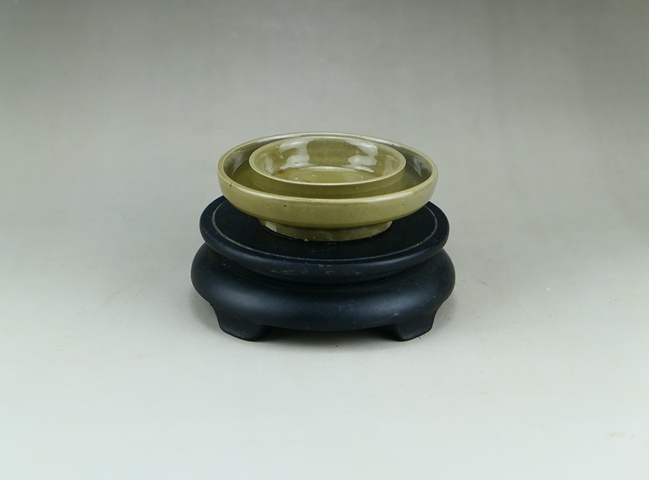 古玩陶瓷精品:明代龍泉窯青瓷托盤（極品釉光）拍賣，當前價格0元