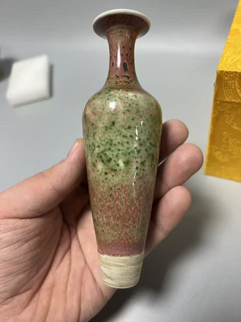 古玩陶瓷柳葉瓶真品鑒賞圖