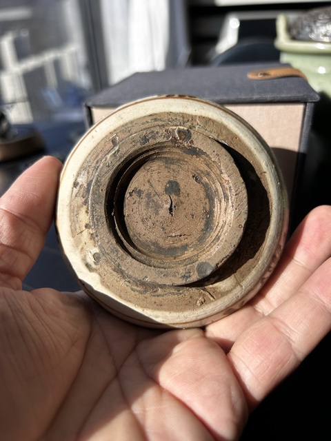 古玩陶瓷磁州窯鐵銹菊花紋小罐真品鑒賞圖