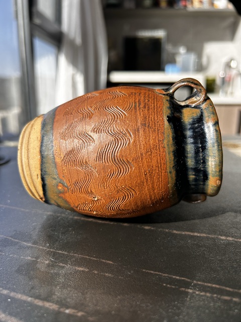 古玩陶瓷雙色釉刻水波紋雙耳罐真品鑒賞圖