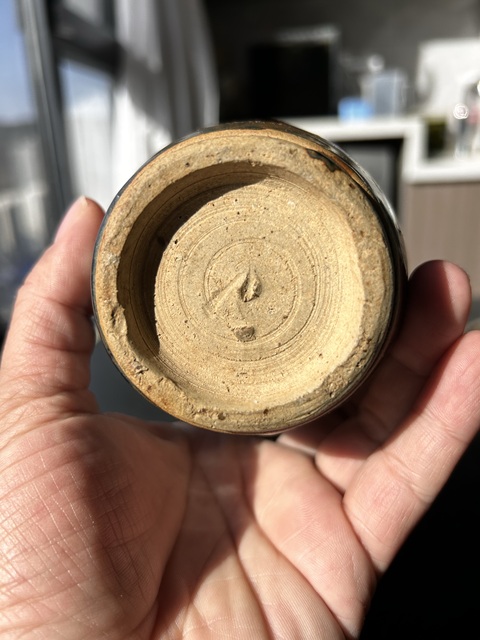 古玩陶瓷雙色釉刻水波紋雙耳罐真品鑒賞圖