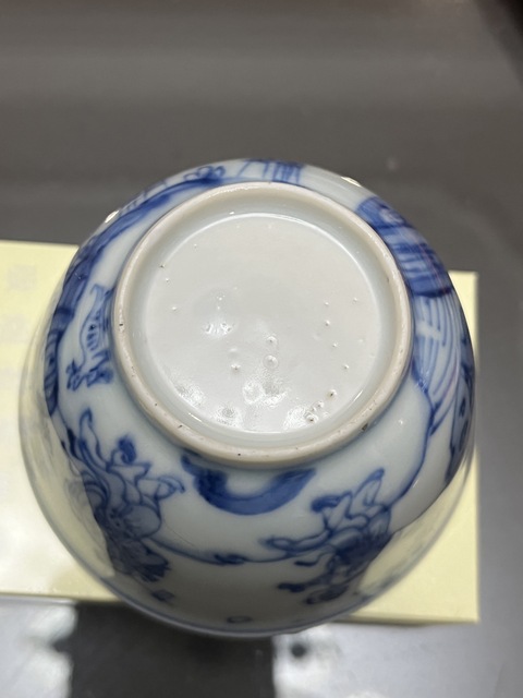 古玩陶瓷清代早期青花人物杯真品鑒賞圖