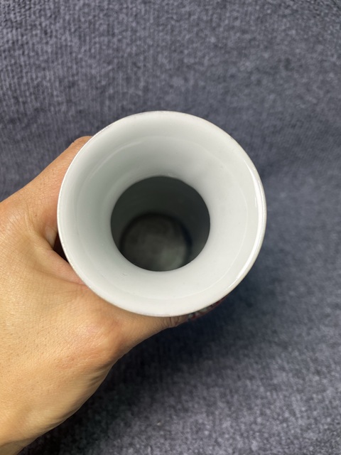 古玩陶瓷粉彩開窗人物故事紋賞瓶拍賣，當前價格1588元