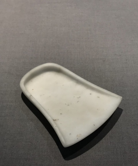 古玩雜項(xiàng)白石箕形硯真品鑒賞圖