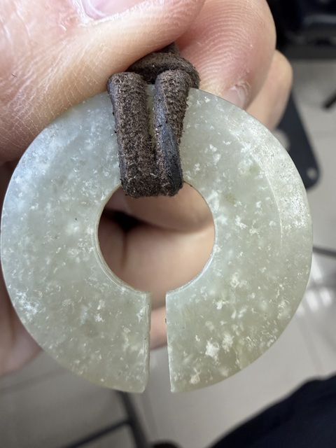 古玩玉器和田玉雕“素紋玦”真品鑒賞圖