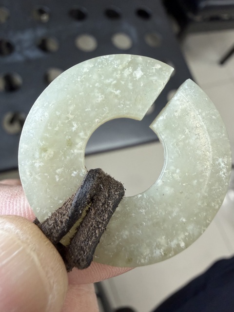 古玩玉器和田玉雕“素紋玦”真品鑒賞圖