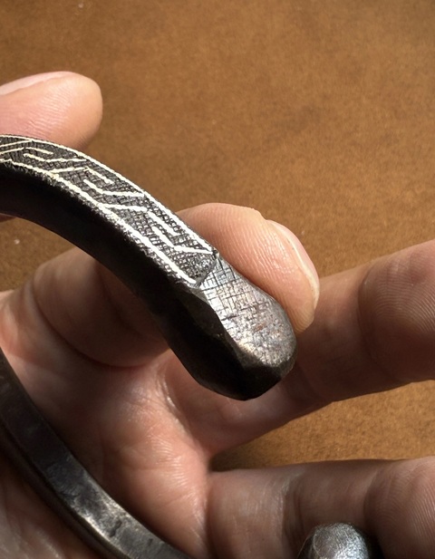 古玩銅器手鐲真品鑒賞圖