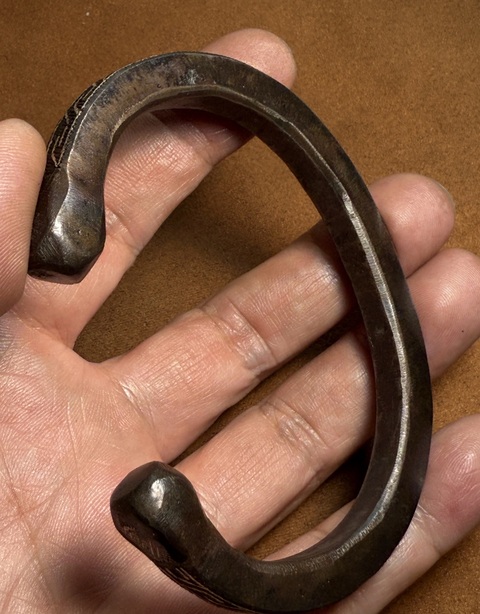 古玩銅器手鐲真品鑒賞圖