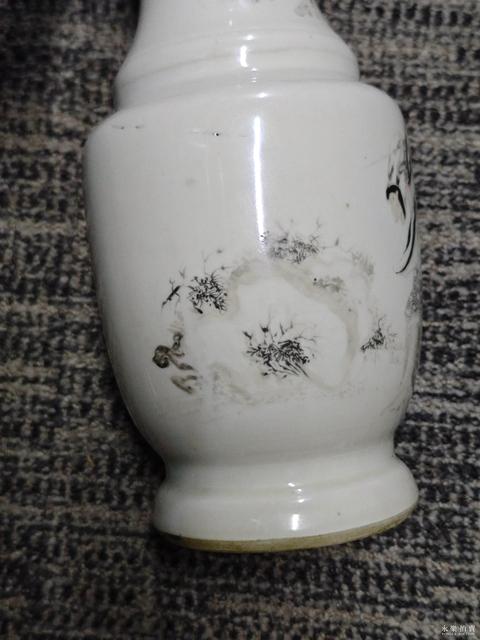 古玩陶瓷墨彩盤口瓶真品鑒賞圖