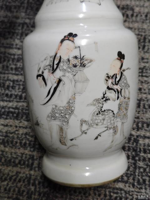 古玩陶瓷墨彩盤口瓶真品鑒賞圖