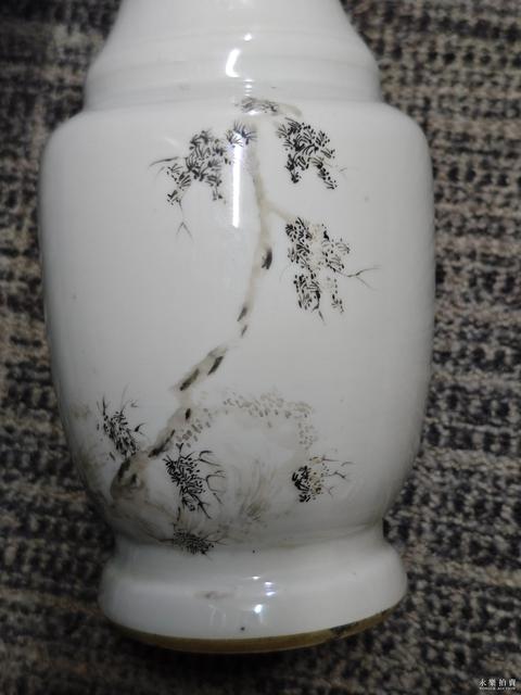 古玩陶瓷墨彩盤口瓶真品鑒賞圖