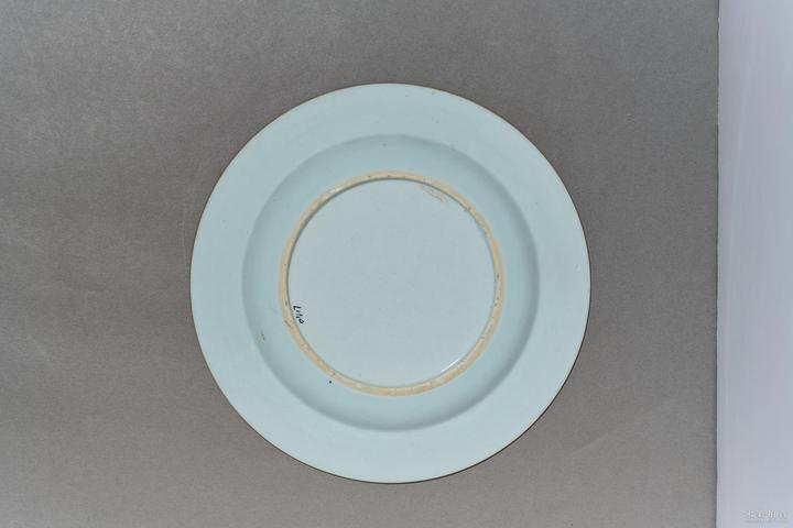 古玩陶瓷仕女奏樂盤真品鑒賞圖