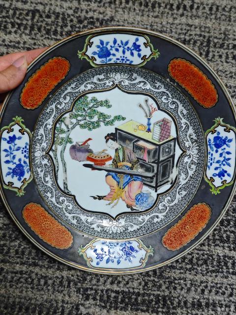 古玩陶瓷仕女奏樂盤真品鑒賞圖