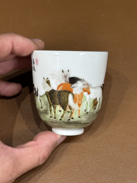 古玩陶瓷民國 仿琺瑯彩馬紋杯真品鑒賞圖