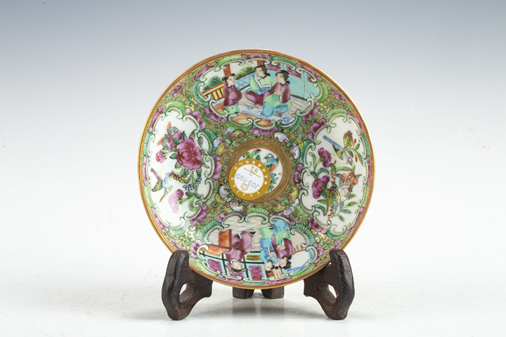 古玩陶瓷清晚·廣彩開窗人物花鳥紋杯碟一套真品鑒賞圖