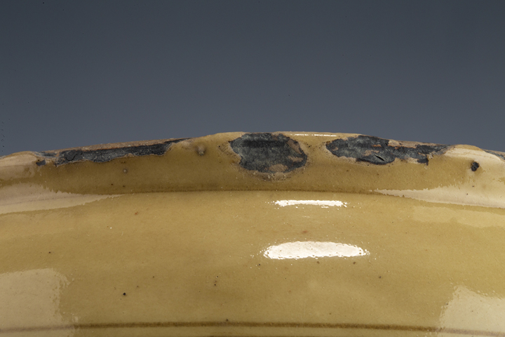 古玩陶瓷清早·白釉褐彩花卉紋罐真品鑒賞圖