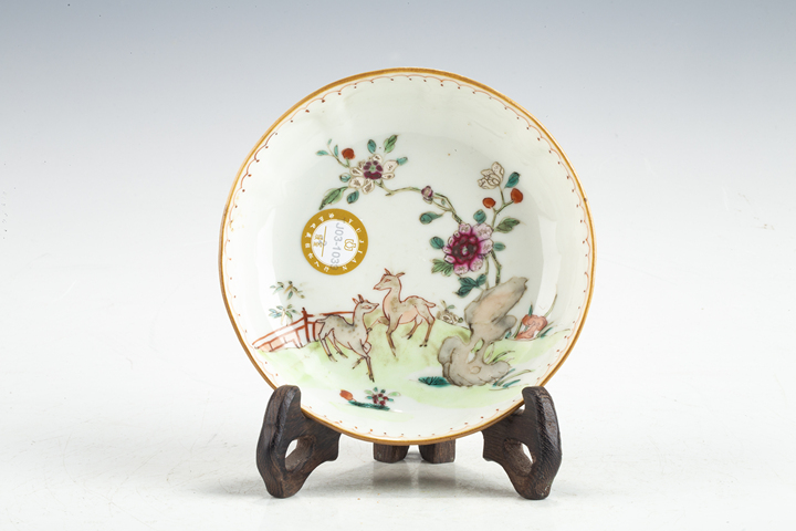 古玩陶瓷清中·粉彩雙鹿花卉紋碟一對拍賣，當前價格864元