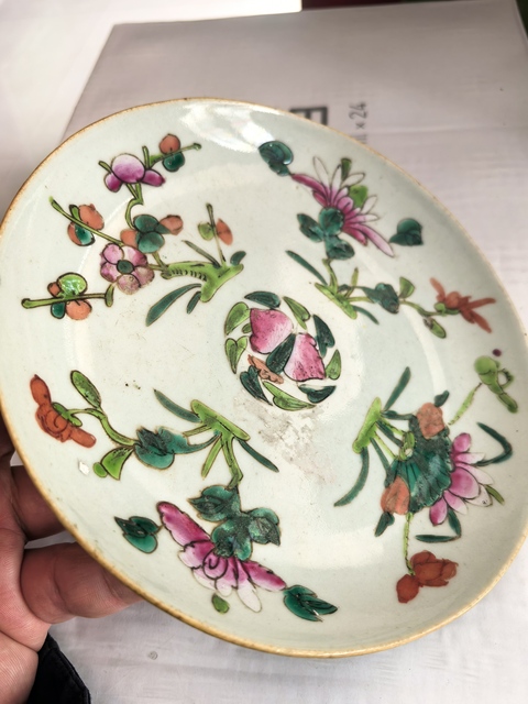 古玩陶瓷粉彩花卉盤拍賣，當前價格260元