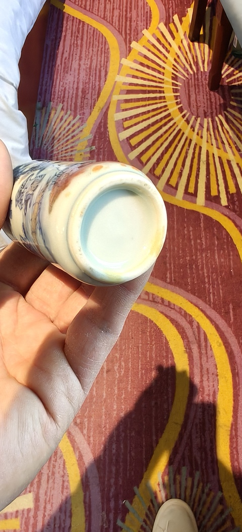 古玩陶瓷青花釉里紅鼻煙壺真品鑒賞圖