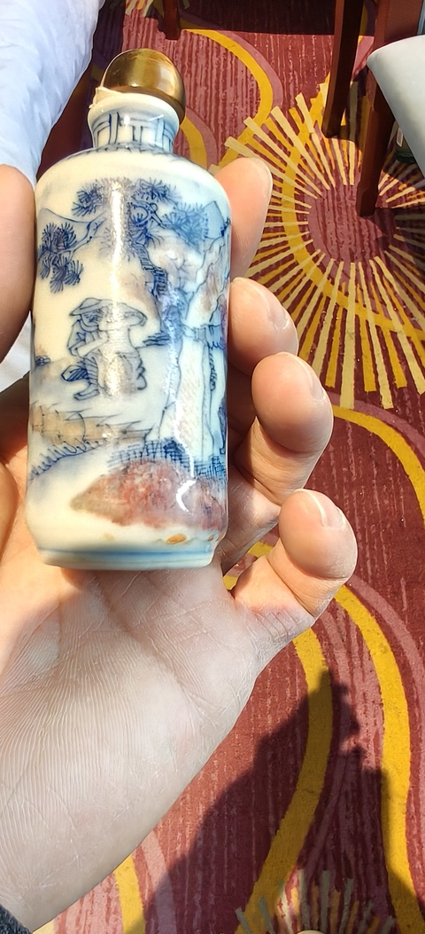 古玩陶瓷青花釉里紅鼻煙壺真品鑒賞圖