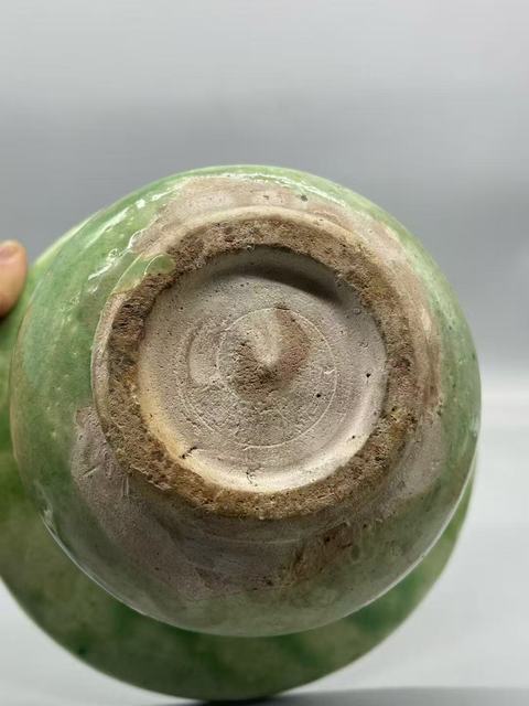 古玩陶瓷綠釉渣斗真品鑒賞圖