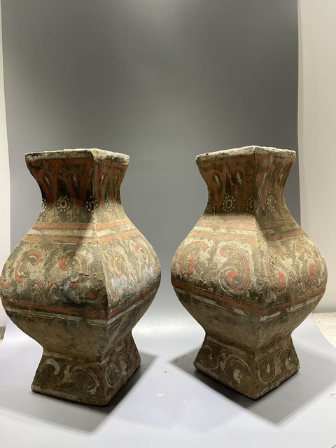 古玩陶瓷漢·云氣紋彩繪陶坊一對拍賣，當前價格500元