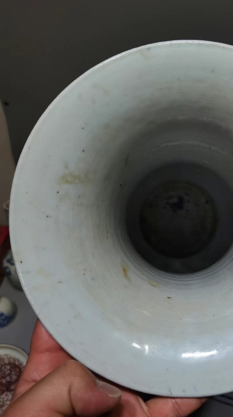 古玩陶瓷清雍乾灑藍(lán)描金山水樓閣鳳尾尊拍賣，當(dāng)前價(jià)格15000元