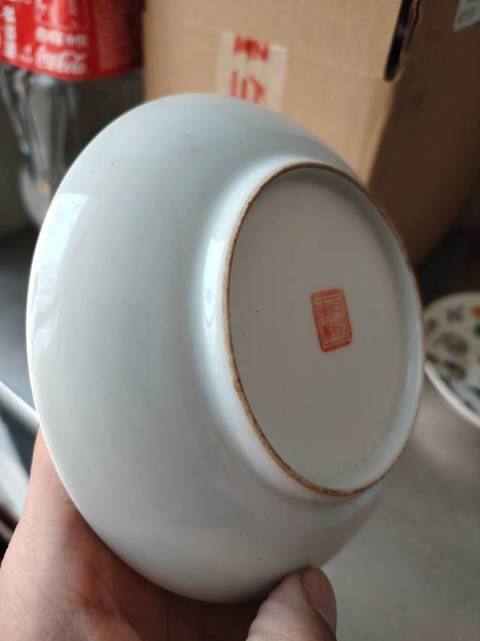 古玩陶瓷粉彩花卉盤真品鑒賞圖