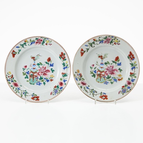 古玩陶瓷清雍正 粉彩花卉紋折沿盤真品鑒賞圖